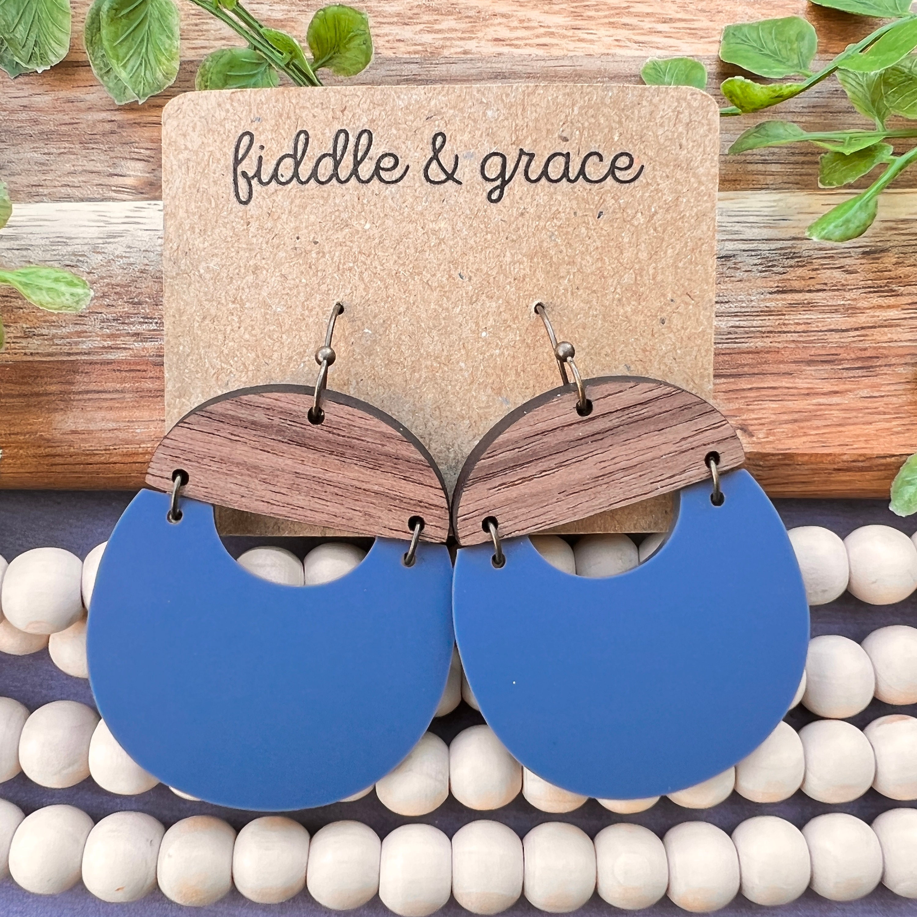 Dangle Earrings view 3