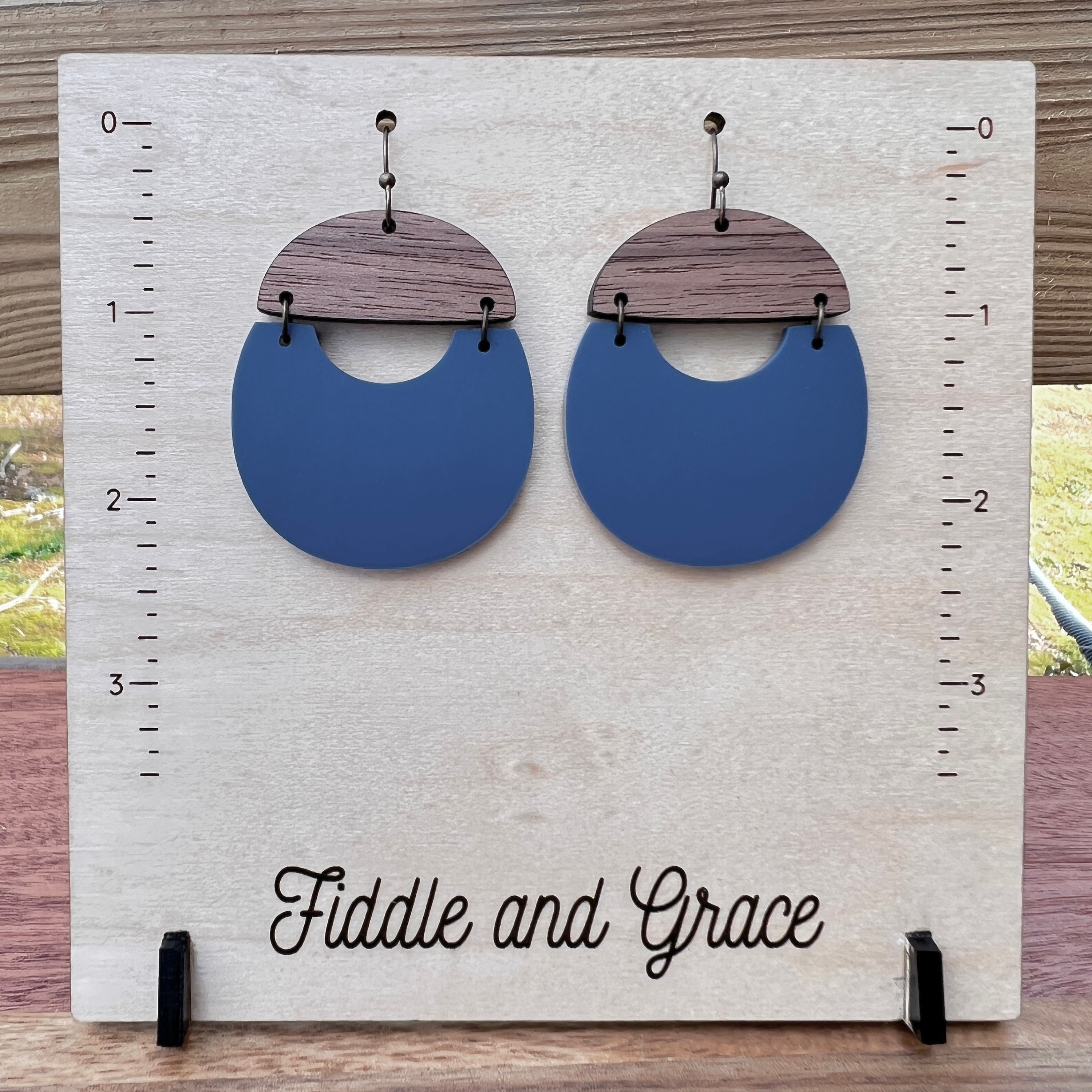 Dangle Earrings view 4