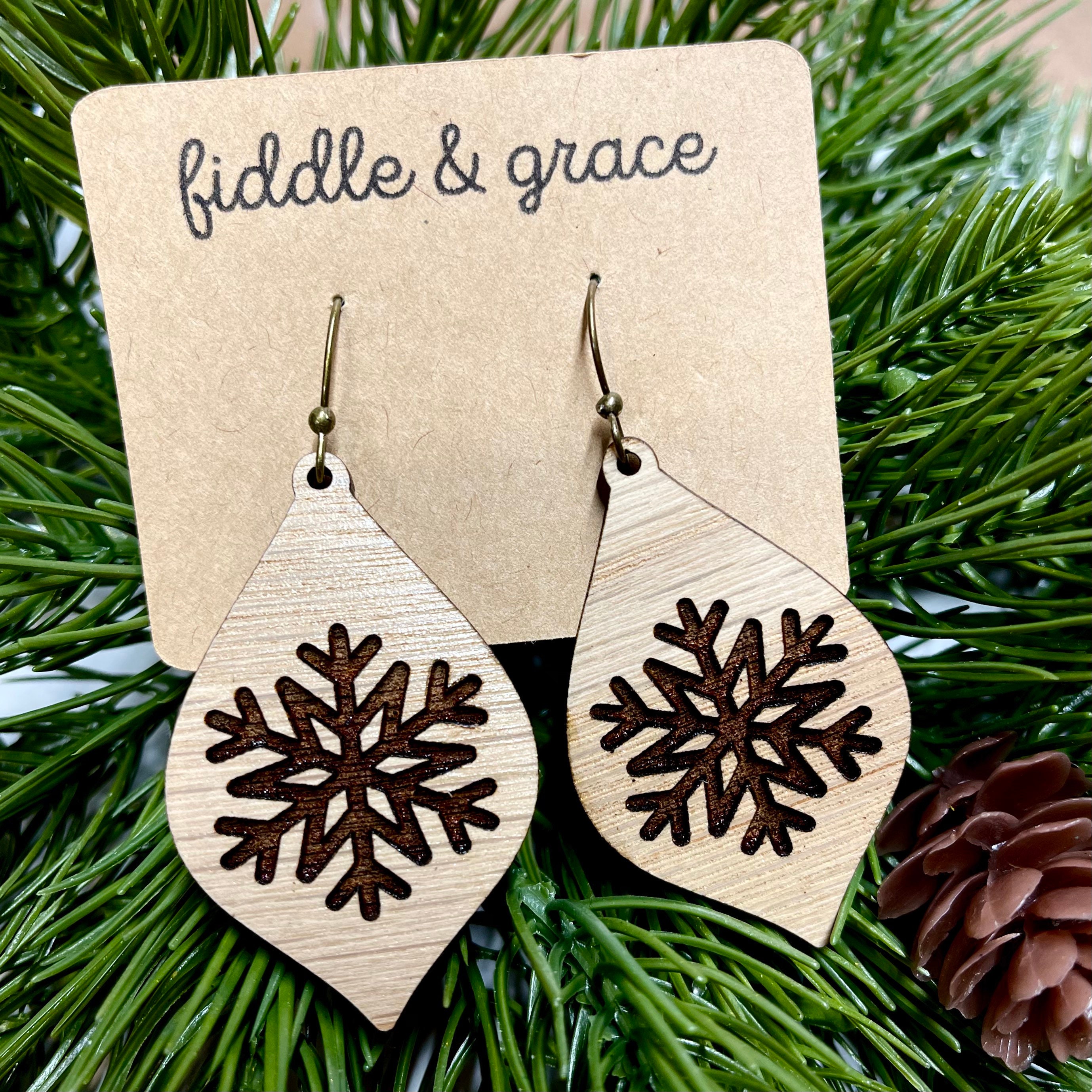 Christmas Earrings | Earrings | Holliday Earrings | Snowf...