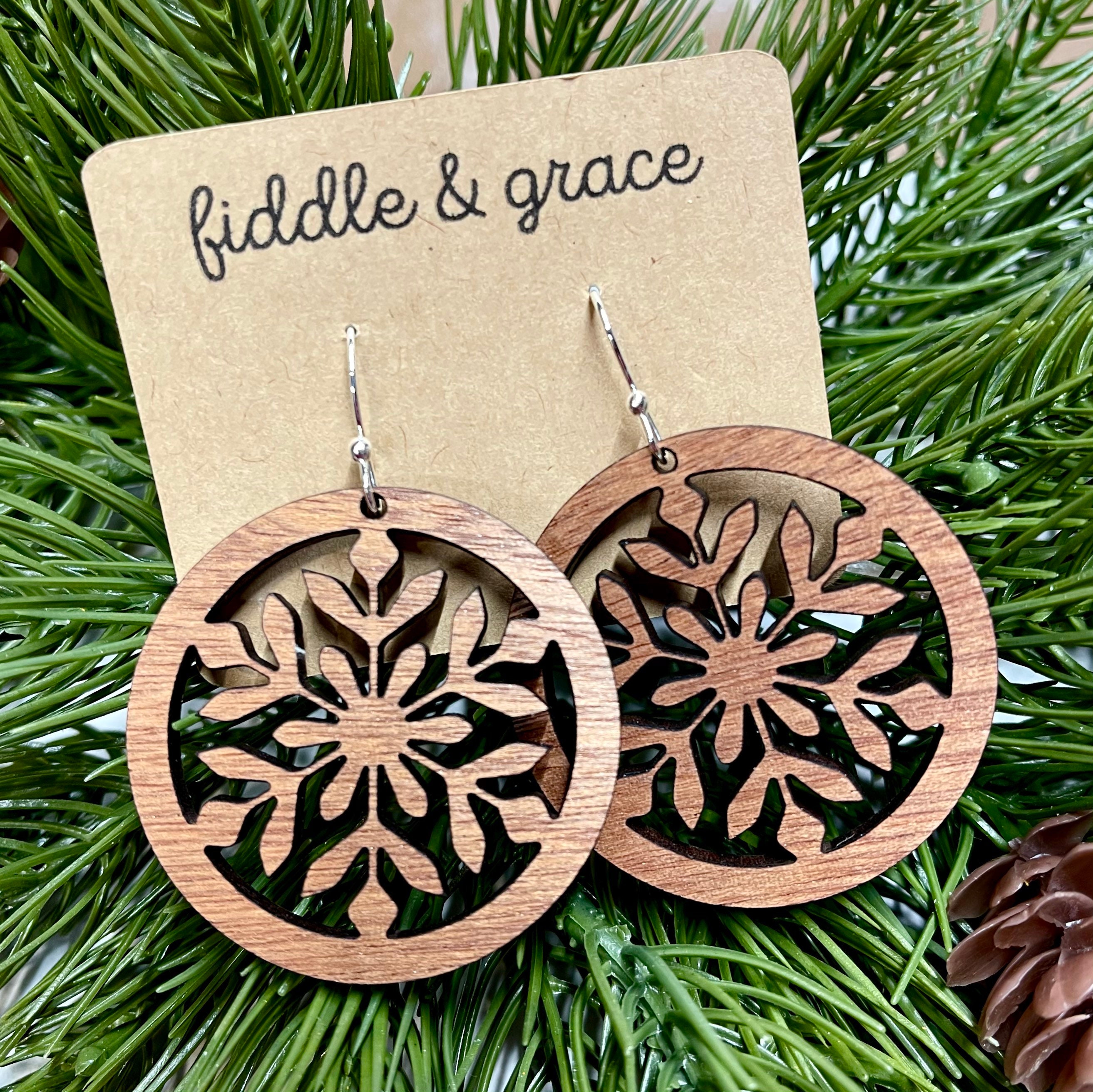 Christmas Earrings | Earrings | Holliday Earrings | Snowf...